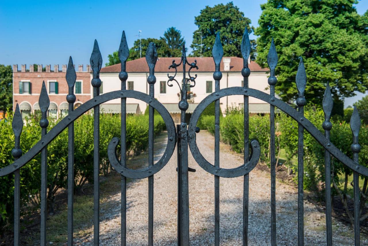נוגרולה רוקה Agriturismo Lecolombare מראה חיצוני תמונה